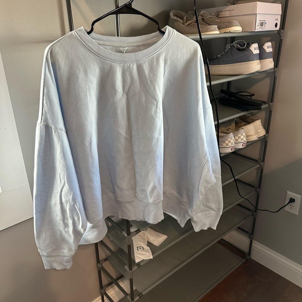 Women’s cropped crew neck